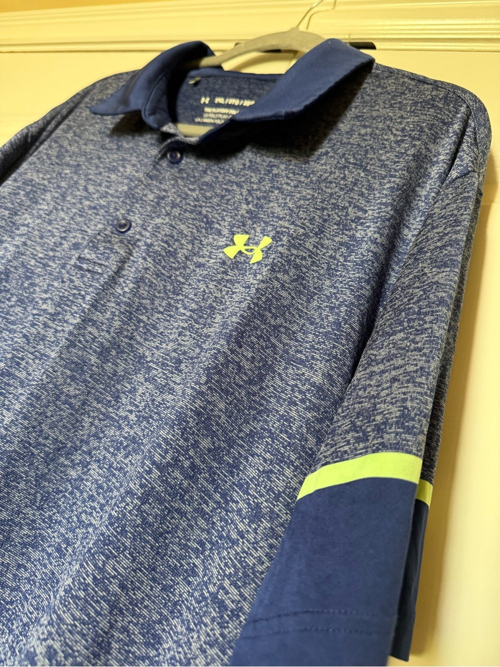 Under Armour Men’s Playoff 2.0 Golf Polo.